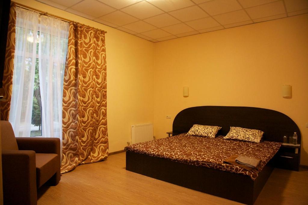 West Hotel Kharkiv Ruang foto